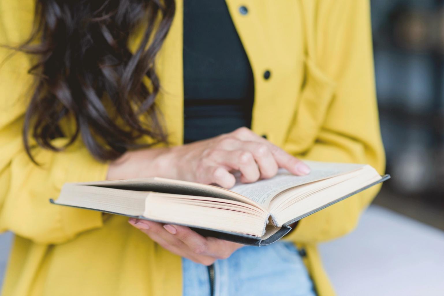 Detailed financial report preparation and quality review process